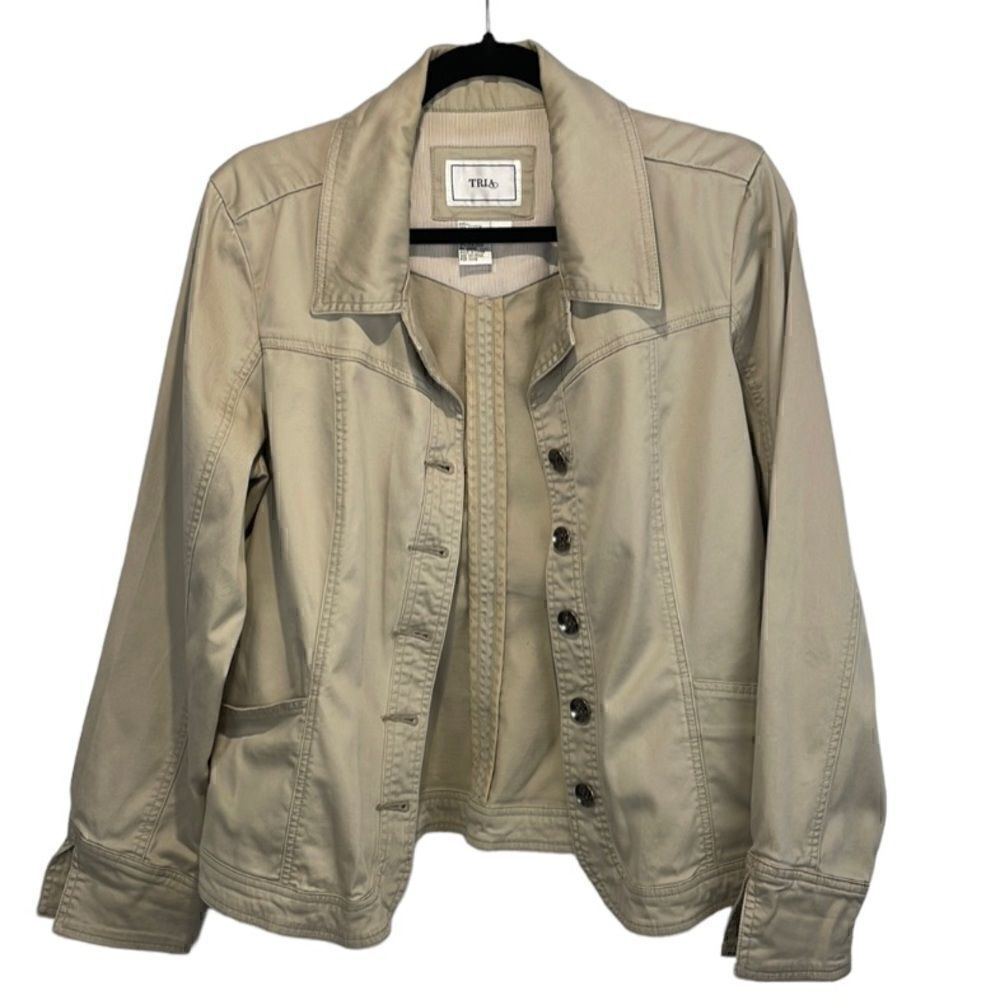 Tria Jacket Long Sleeve Button up